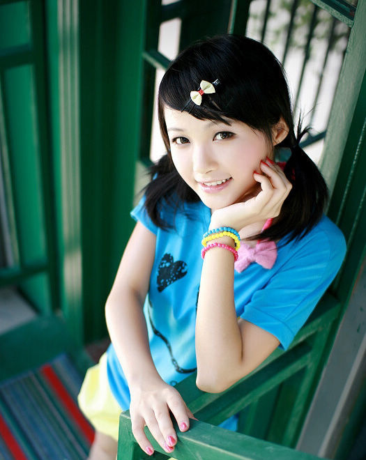 �崿�ɰ���У԰��Ů��Ƭд��